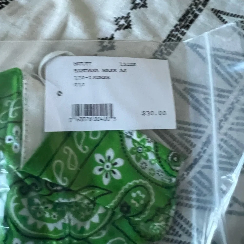 Intermix Green Bandana Face Mask NWT